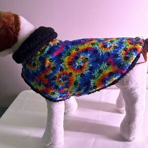 Gorgeous Fleece Paw Print Coat - Reversible - Size: Med.